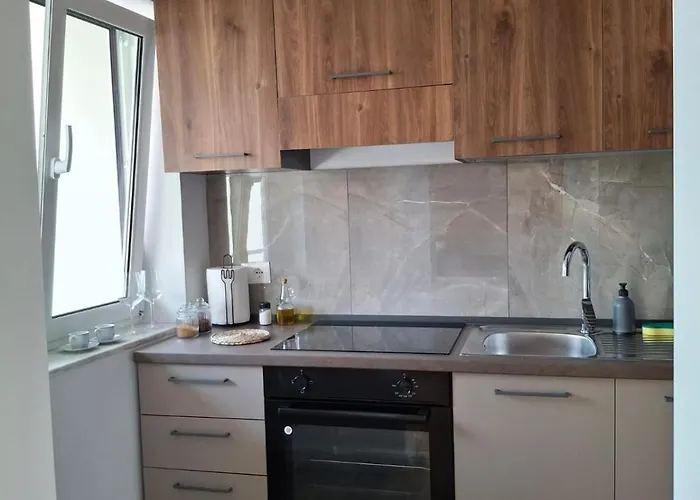 New Fabulous Attic - Modern And Stylish Lejlighed Tirana