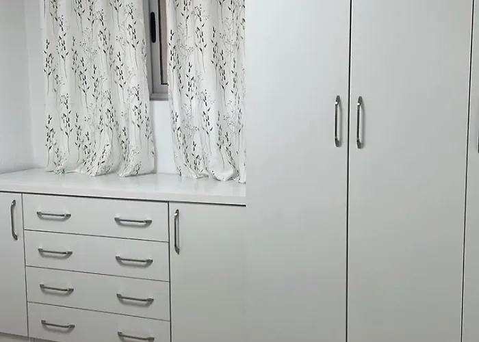 New Fabulous Attic - Modern And Stylish Τίρανα