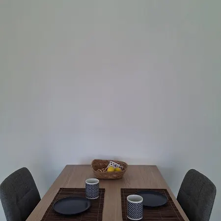 New Fabulous Attic - Modern And Stylish 地拉那