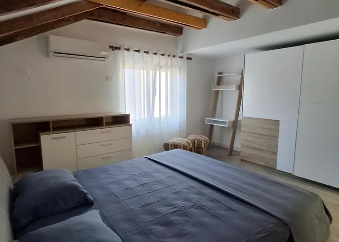 New Fabulous Attic - Modern And Stylish * تيرانا